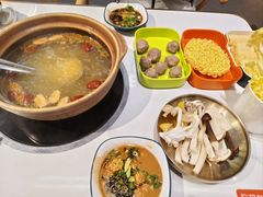 -菌小白·野生菌火锅(时尚天河店)