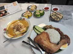 虾米咖喱猪肠粉-何九海南茶店(鬼仔巷店)