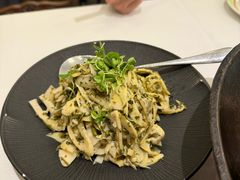 香椿拌春笋-开海·红岛海鲜虾水饺(石老人店)