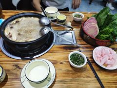 -菌之家·专业纯野生菌火锅·特色炒菌