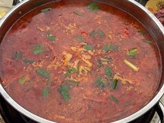 -黄利砖万峰林布依特色酸笋牛肉馆