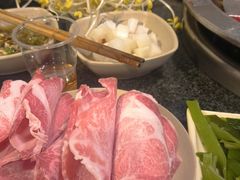 -洞亭火锅(防空洞总店)