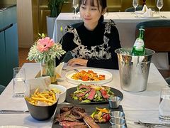 -华凌牛庄西餐厅(乌鲁木齐华凌美爵大饭店)