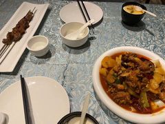 新疆大盘鸡-巴扎美食·新疆菜·西域歌舞表演餐厅(新疆大厦店)