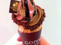 Chocolate&nbsp;Soft&nbsp;Serve&nbsp;软冰淇淋-GODIVA(王府井apm店)