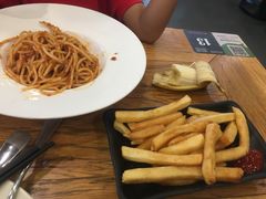 -汽车博物馆主题餐厅