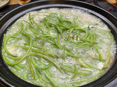 -有一锅·野生菌黑山羊腊排骨火锅(古城北门店)