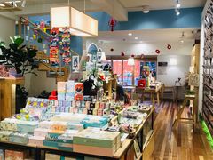 -猫的天空之城概念书店(束河店)