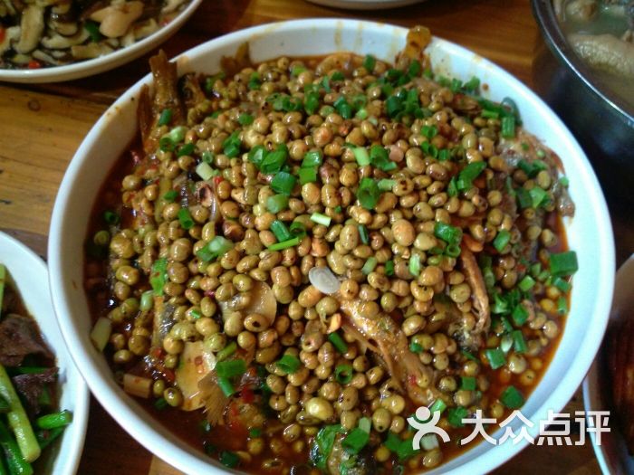 黄豆小河鱼