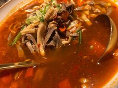 酸汤羊杂-丝路金桃·新疆菜(徐汇店)