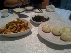 香干和生煎包-亢龙太子酒轩(东湖店)