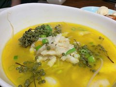 青花椒水煮鱼-金枝玉叶上海人家食府(三里河店)