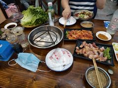 -韩风烤牛肉冷面店
