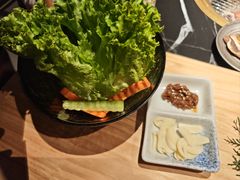 -山川小町·极番烧肉(新地假日广场店)