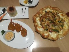 -必胜客(漕宝路店)