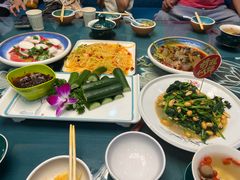 -三江源美食城