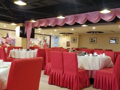 大堂-金杏·粘卷子 烤鸭 农家菜