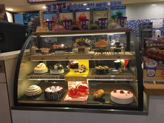 面包甜点陈列柜-DQ·蛋糕·冰淇淋(新佳丽店)