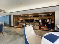 中间有个大宴会厅-顺峰(农展馆店)
