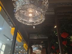 -野山舂·贵州现舂酸汤火锅(鸿通城店)