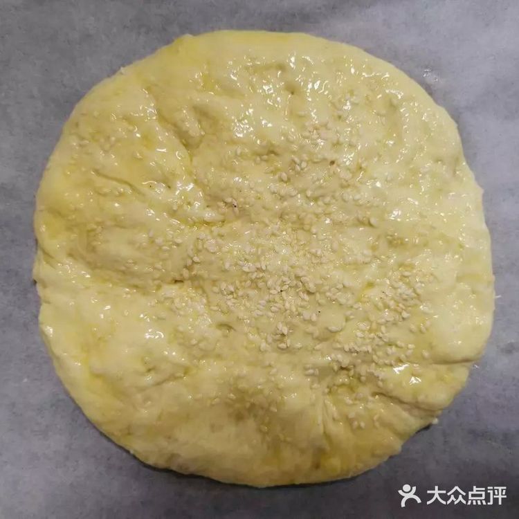 会拉丝还会爆浆!这款无需烤箱的香蕉芝士饼比任何面包都好吃