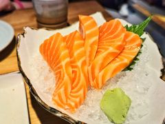 三文鱼刺身-初居食屋日式料理(万象城购物中心店)