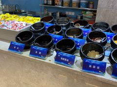-锤头鲨毛肚海鲜烤肉自助餐厅(国购广场店)
