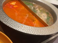 -牛YO寿喜烧·铁板烧和牛火锅自助(市府恒隆店)