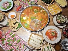 -野山舂·贵州现舂酸汤火锅(鸿通城店)