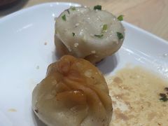 -小杨生煎(金山百联购物中心3楼店)