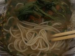 -爱民螺蛳粉(梧州国泰广场店)