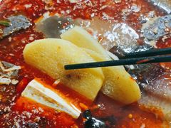 -黄利砖万峰林布依特色酸笋牛肉馆