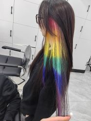 -镁连社·美联社