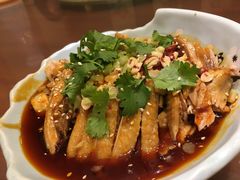 川流不息口水鸡-川流不息·地道川菜·小龙虾(新松江路店)