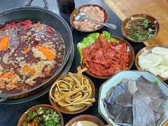 -重庆故事姊妹老火锅(财经学院店)