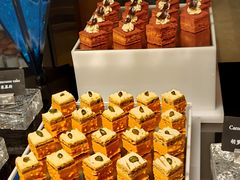 -怡咖啡海鲜自助餐厅(浦东香格里拉店)