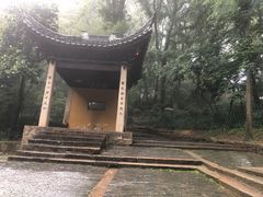 -灵岩山风景区