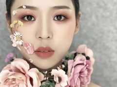 -金夫人化妆摄影职业培训学校