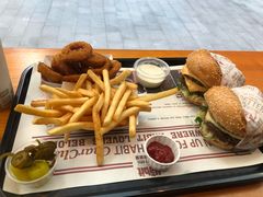 -The Habit Burger Grill 哈比特汉堡(复兴soho店)