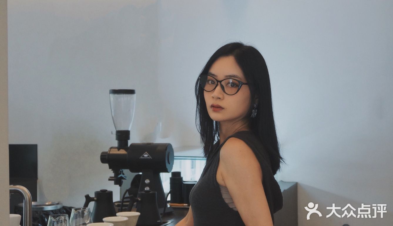 杭州探店｜我去了满觉陇上最香的咖啡店了✨