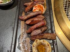 -铭牛烧肉·和牛海鲜自助(高新月牙湖店)