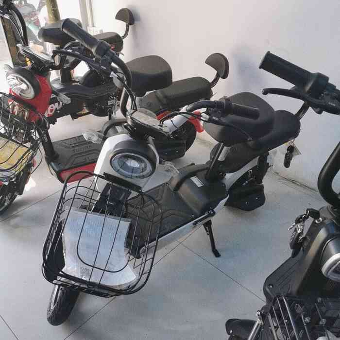 武汉万国摩托车市场图片