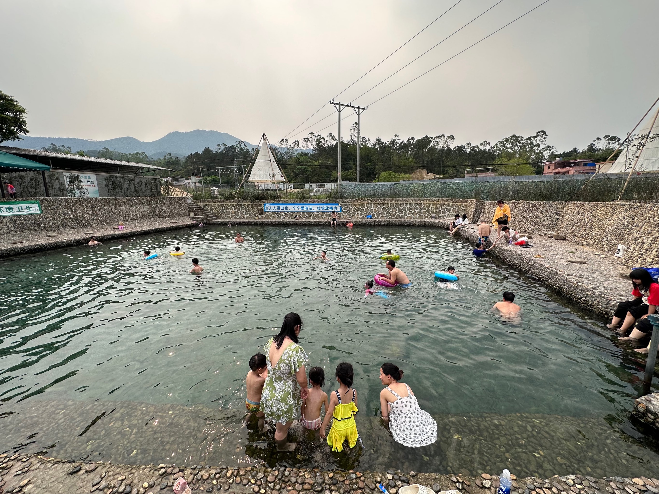 阳春古山村野温泉图片