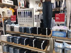 -优衣库(广州天河领展广场店)