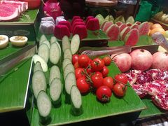 -雍容荟帝王蟹活龙虾展台自助(IFS黑金店)