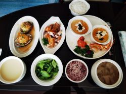 -臻康乃馨月子中心(凯宾斯基店)
