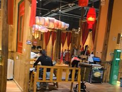 -老滇山寨•云南特色菜•地方菜•民族风情歌舞表演(金碧店)