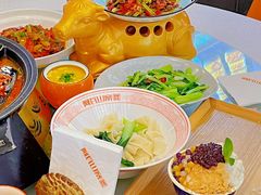-阿瓦山寨·湘菜现炒·剁椒鱼头王(咸阳总店)