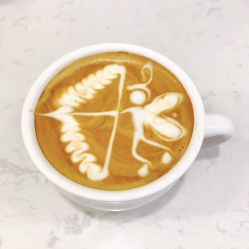 -北京七彩云南翡翠珠宝旗舰店(月坛店)