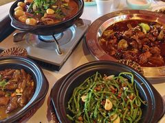 -亚伟瓦罐面美食城(淇县总店)